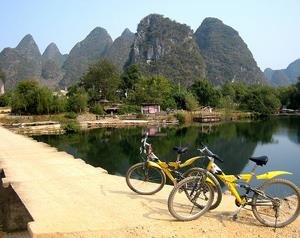 countryside cycling